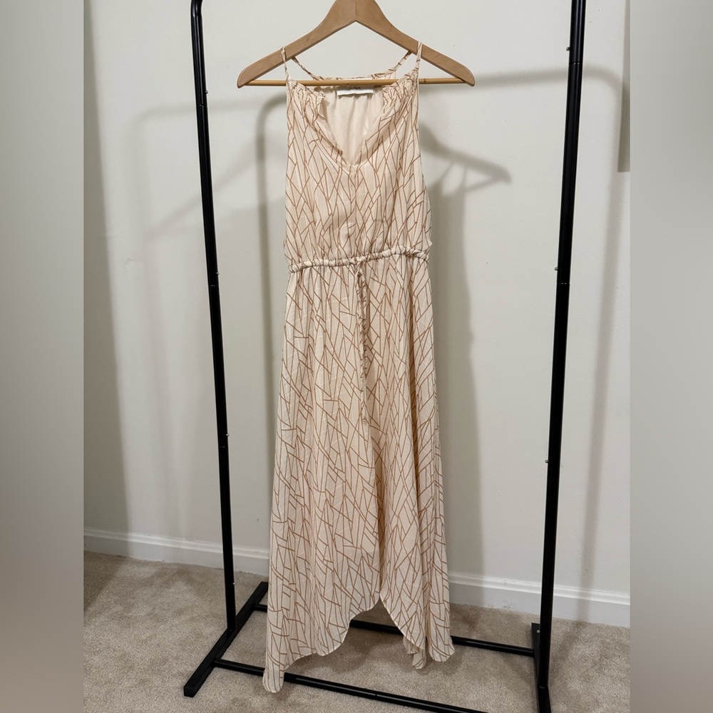 Chic Beige Geometric Maxi Dress